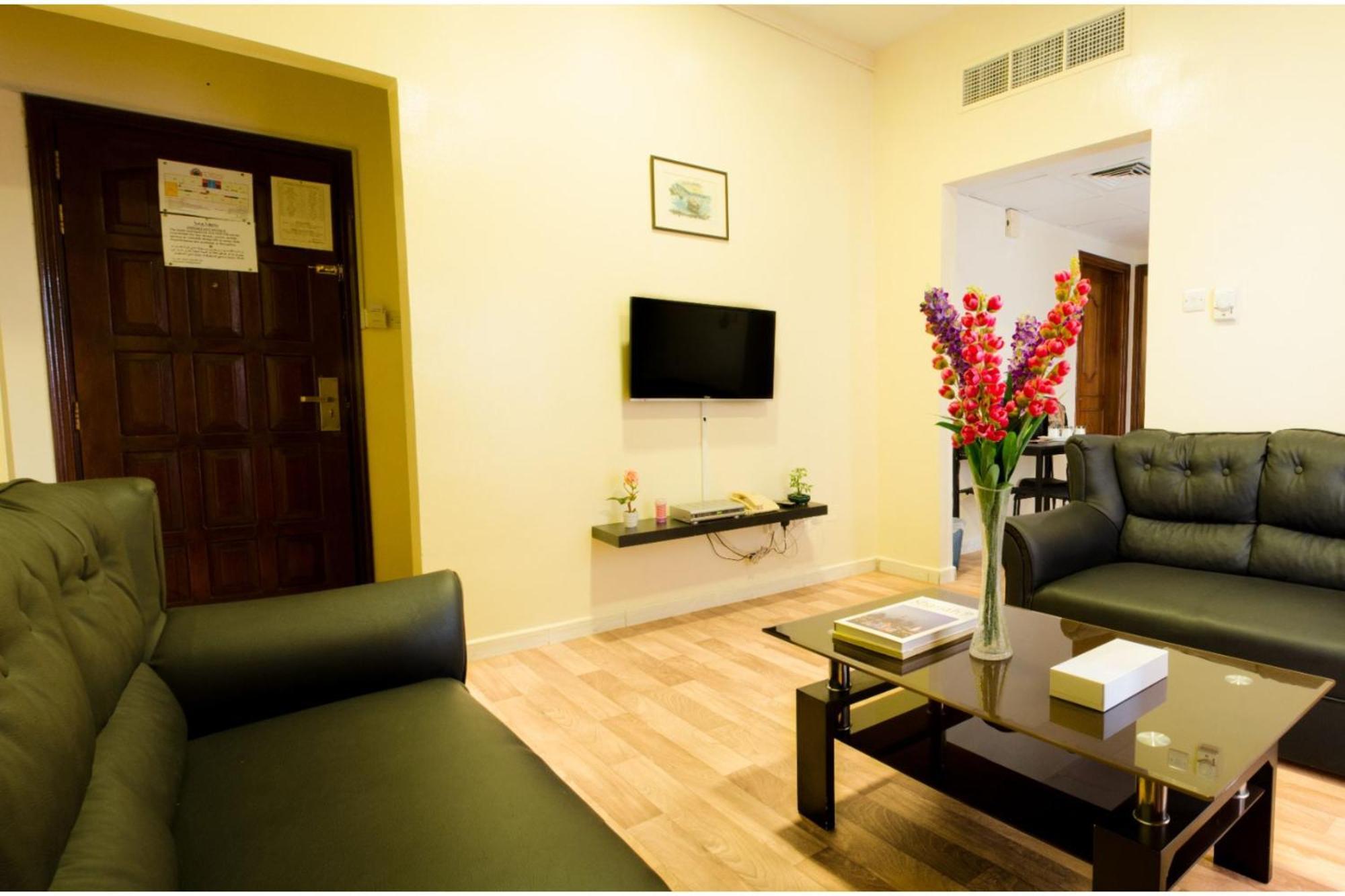 Al Ferdous Hotel Apartment Charjah Extérieur photo
