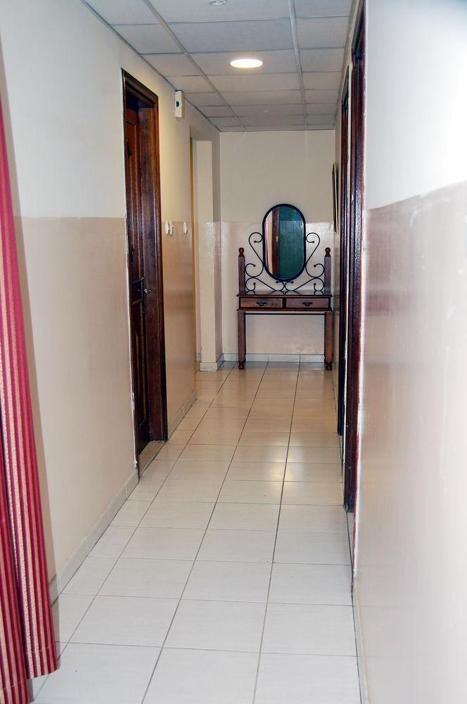 Al Ferdous Hotel Apartment Charjah Extérieur photo