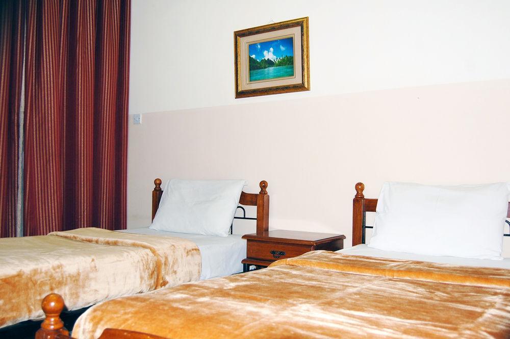 Al Ferdous Hotel Apartment Charjah Extérieur photo