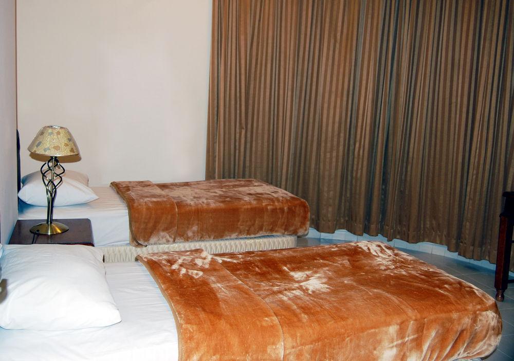 Al Ferdous Hotel Apartment Charjah Extérieur photo