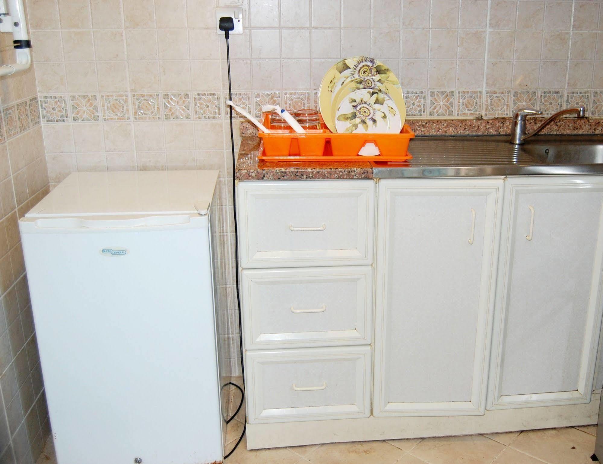 Al Ferdous Hotel Apartment Charjah Extérieur photo