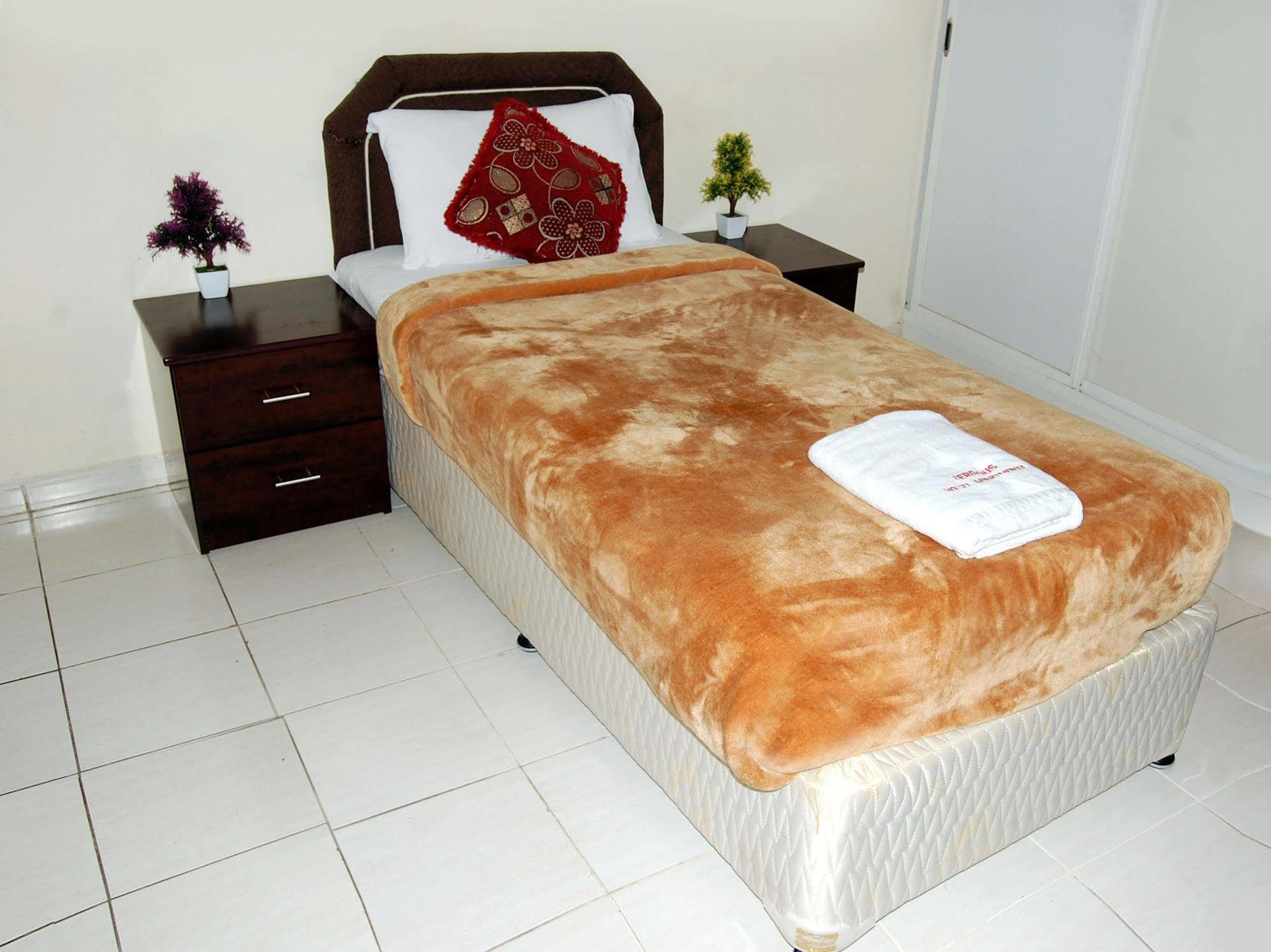 Al Ferdous Hotel Apartment Charjah Extérieur photo