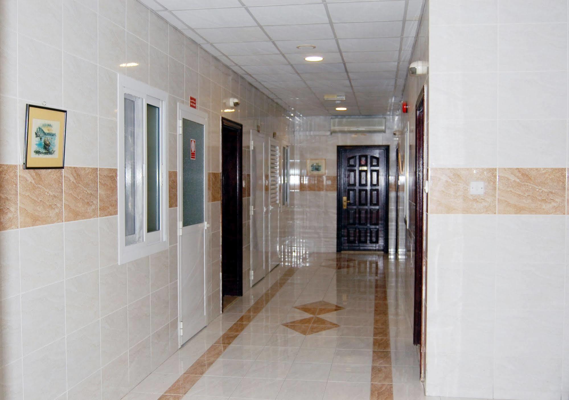 Al Ferdous Hotel Apartment Charjah Extérieur photo