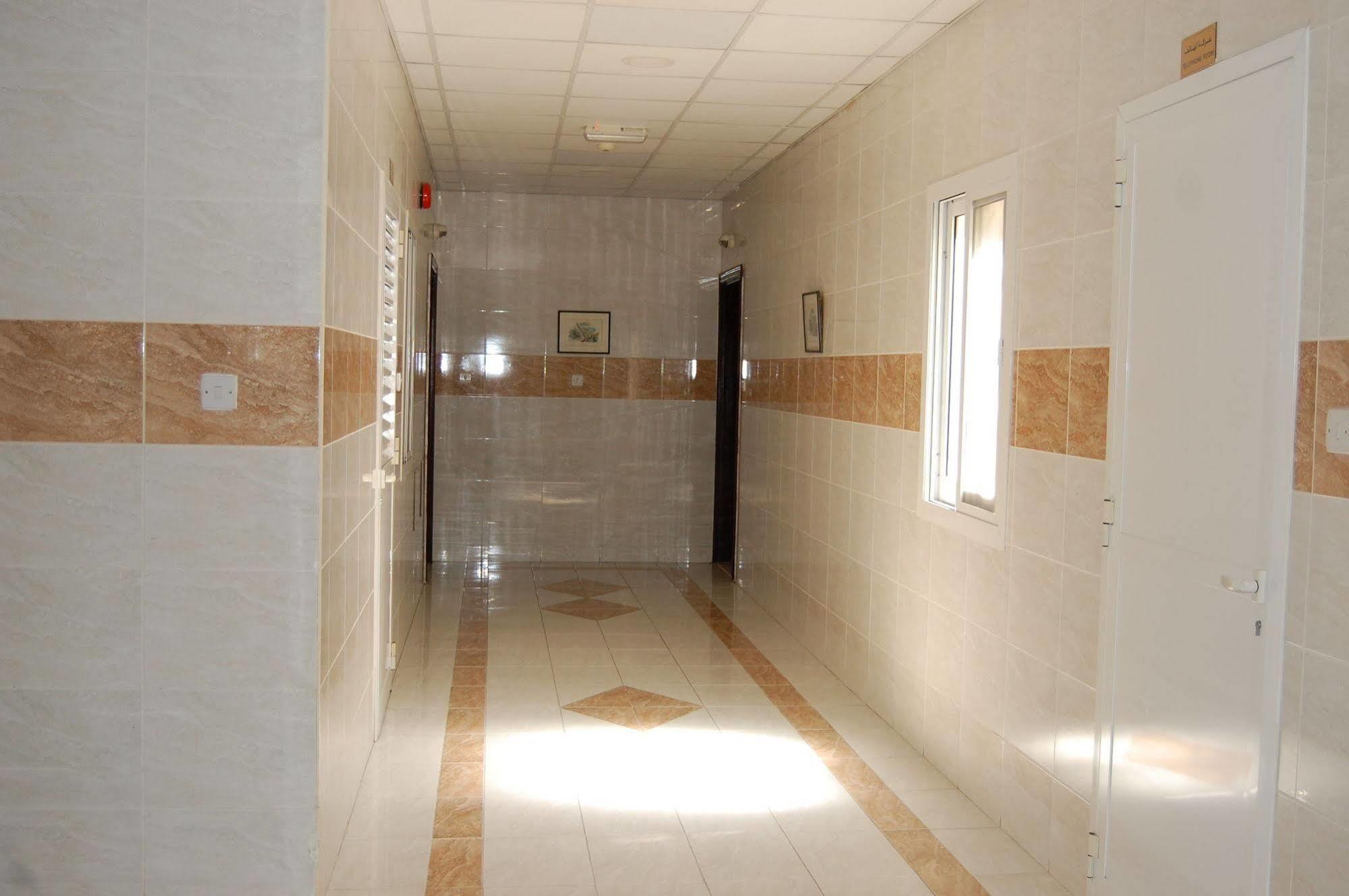 Al Ferdous Hotel Apartment Charjah Extérieur photo